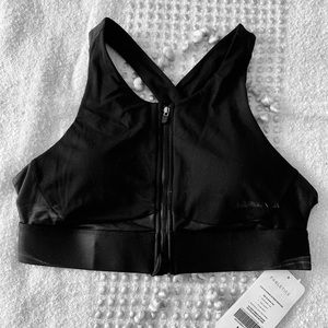 BRAND NEW Fabletics sports bra